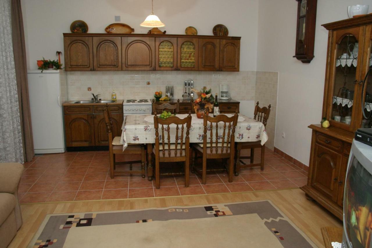 Villa Nina Novi Vinodolski Exterior foto
