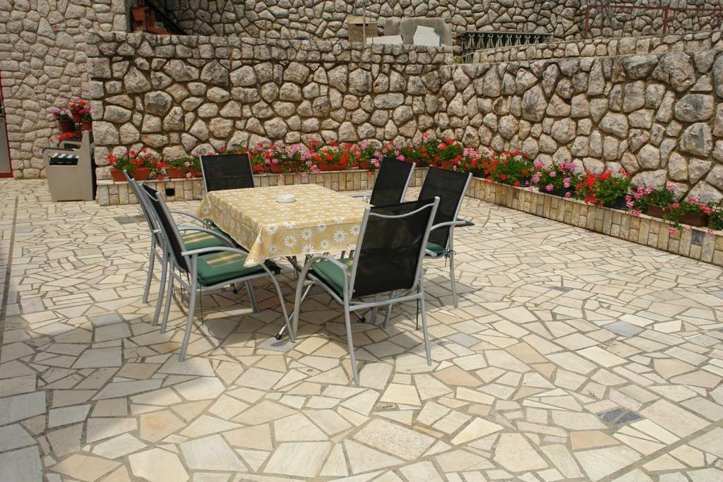 Villa Nina Novi Vinodolski Exterior foto